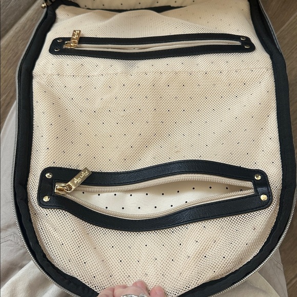 Itzy Ritzy Black Boss Backpack - Picture 4 of 6